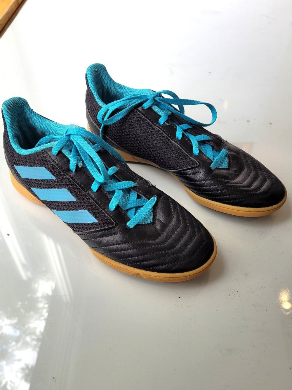Adidas Men's Predator Shoes Size 6